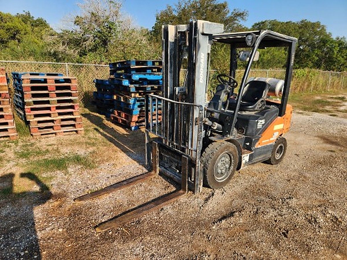 DOOSAN G25N-7LP photo 5
