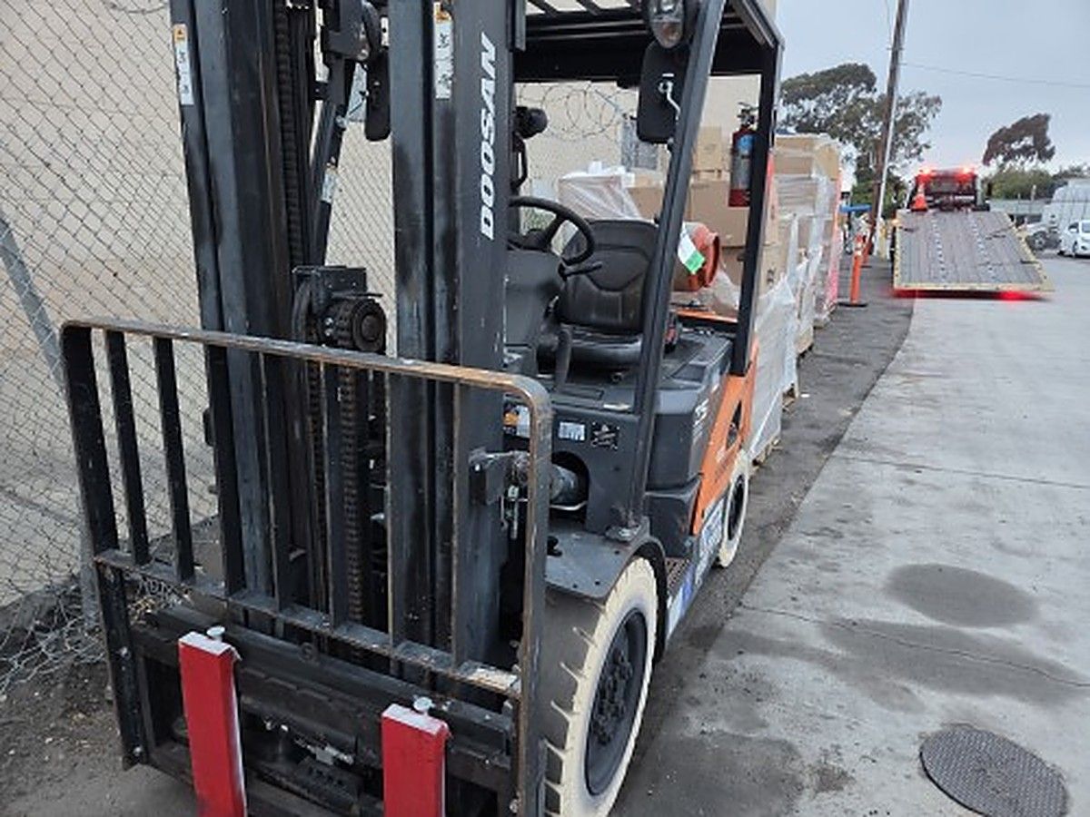 DOOSAN G25P-7DF photo 3