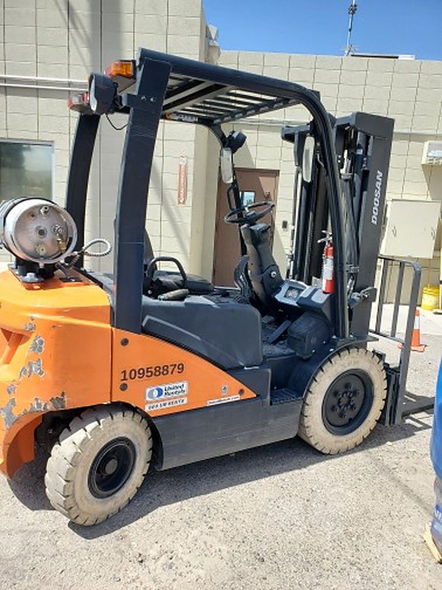 2019 DOOSAN G25P-7DF for sale in Las Vegas, NV