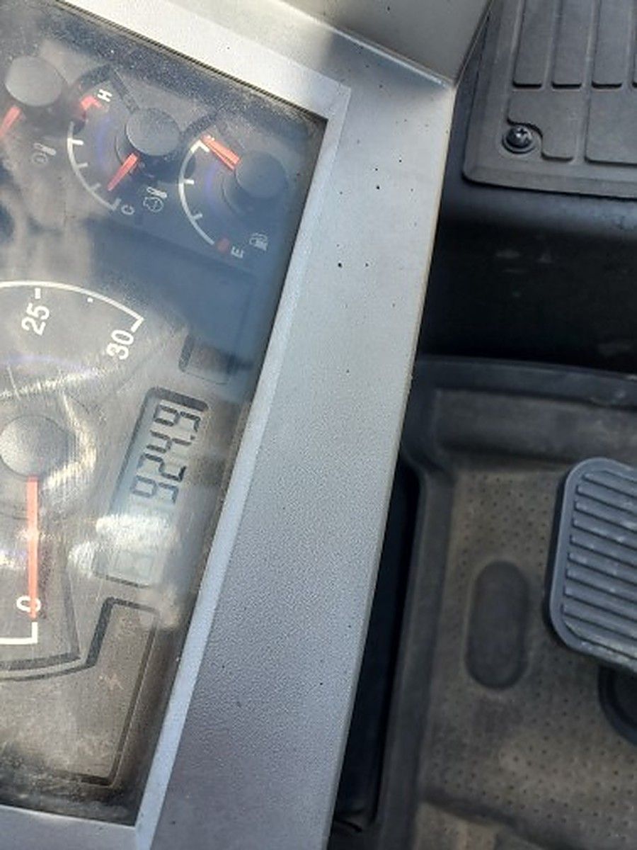DOOSAN G25P-7DF photo 2