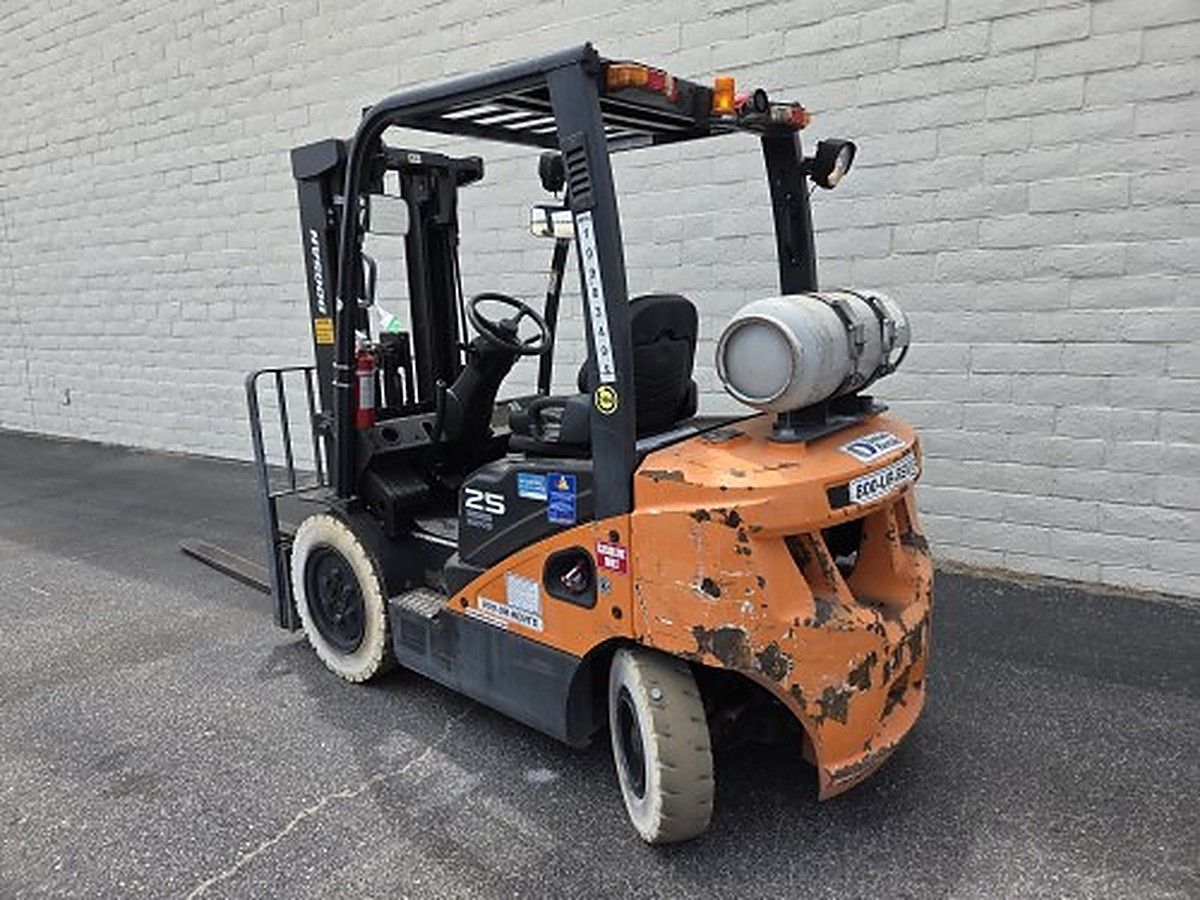DOOSAN G25P-7DF photo 4