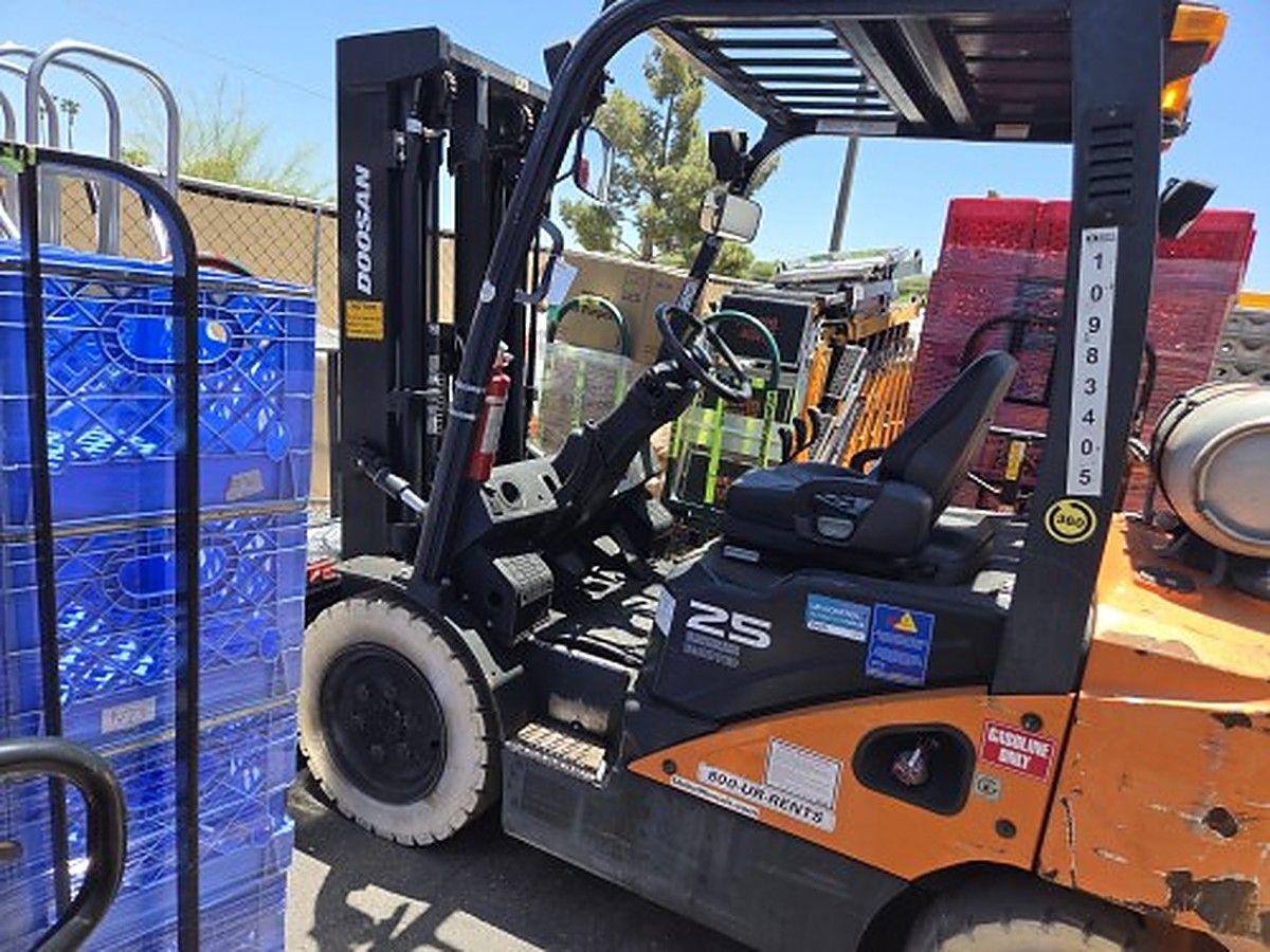 DOOSAN G25P-7DF photo 7