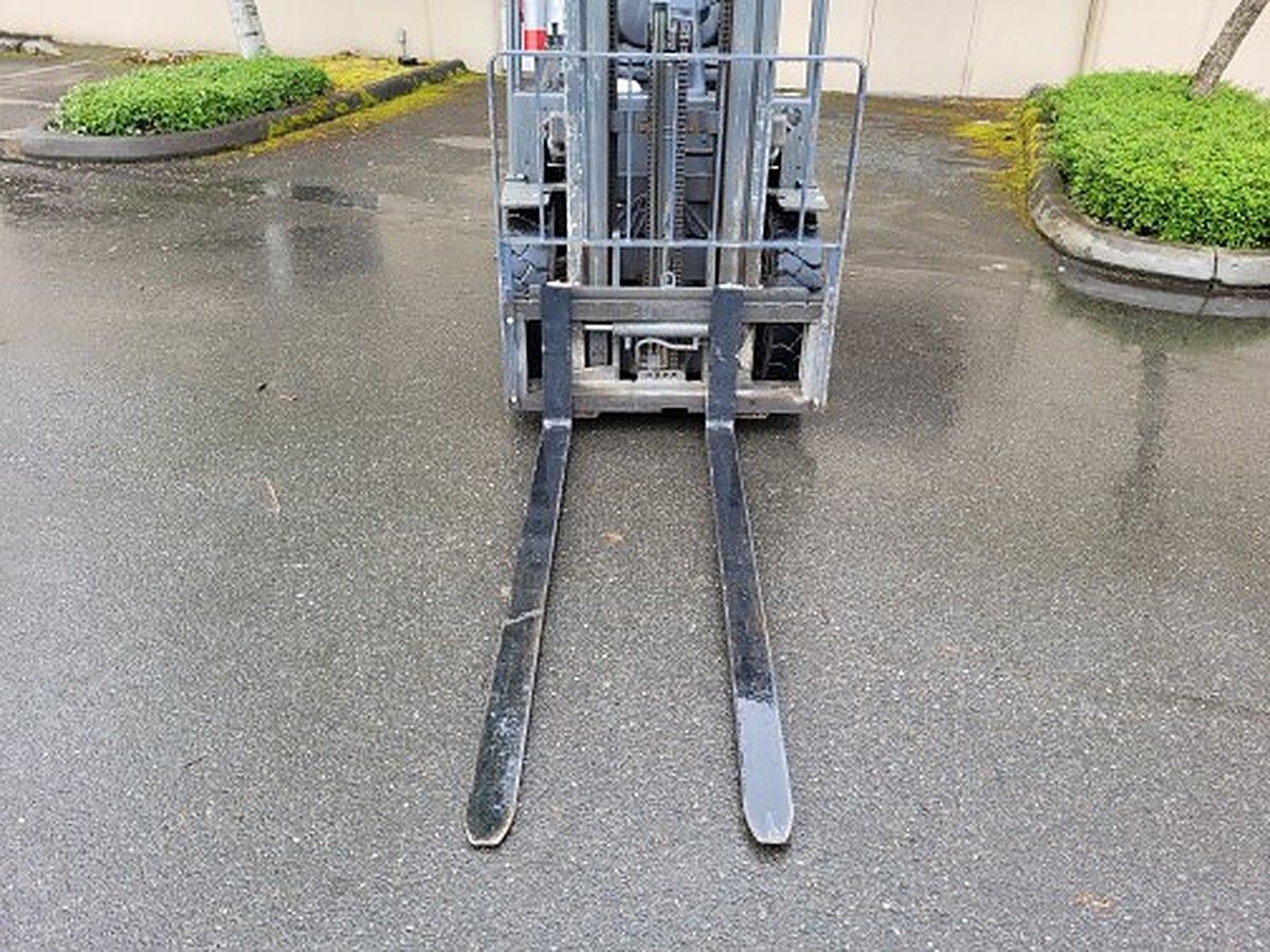 DOOSAN G25P-7DF photo 5