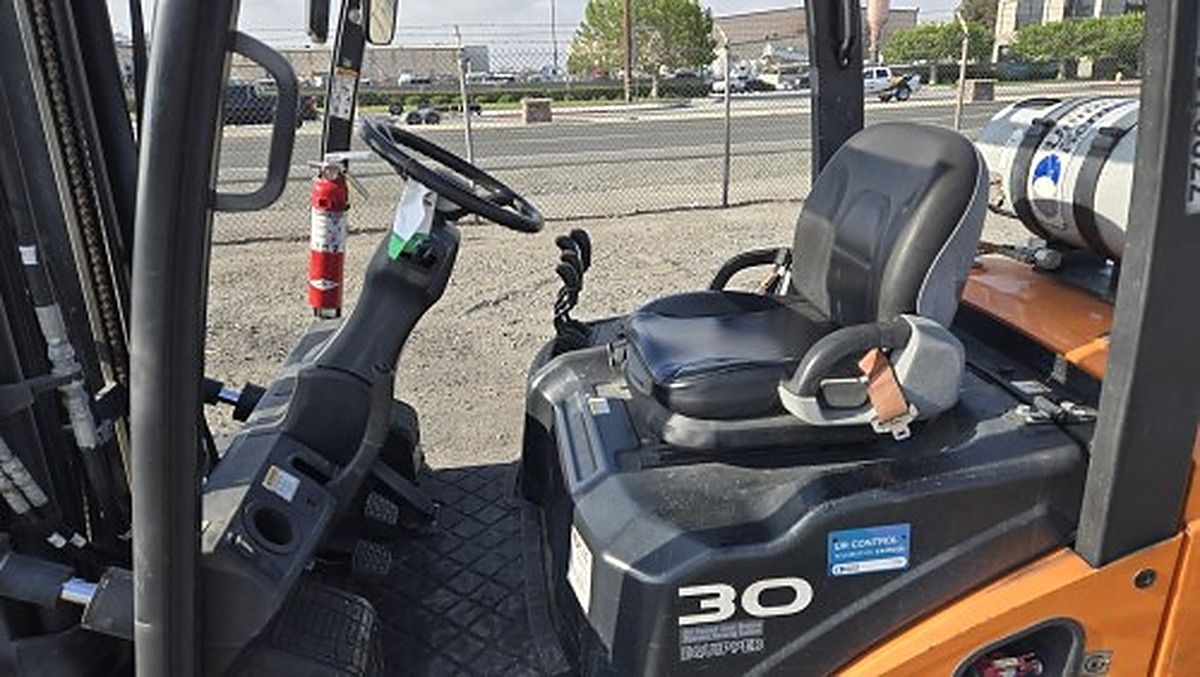 DOOSAN G30P-7DF photo 6