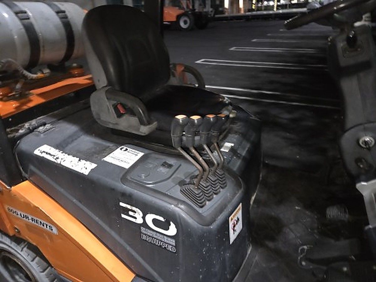 DOOSAN G30P-7DF photo 12