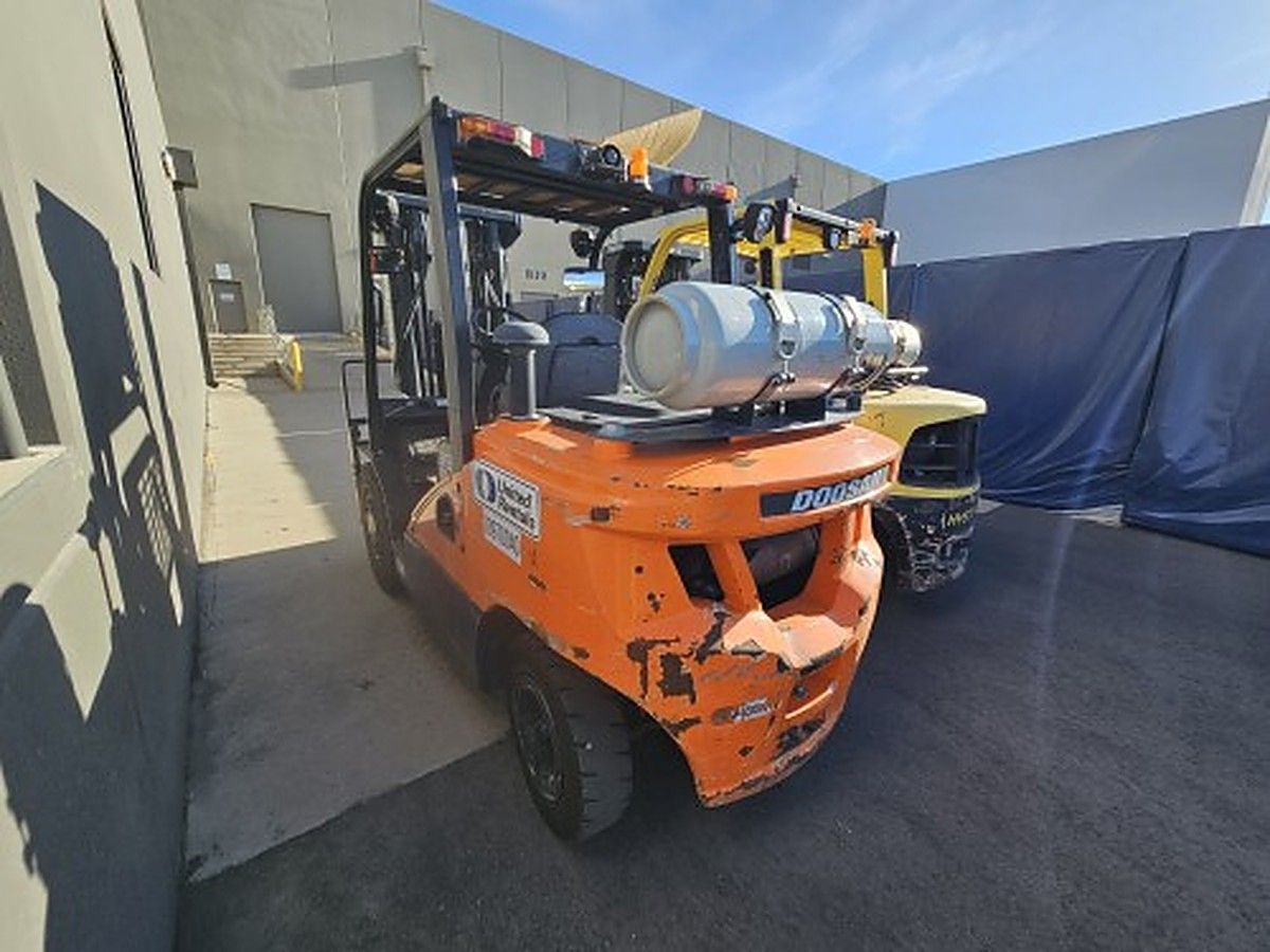 DOOSAN G35S-7DF photo 2