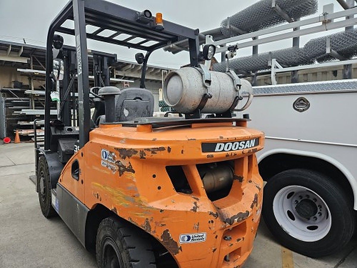 DOOSAN G35S-7DF photo 8