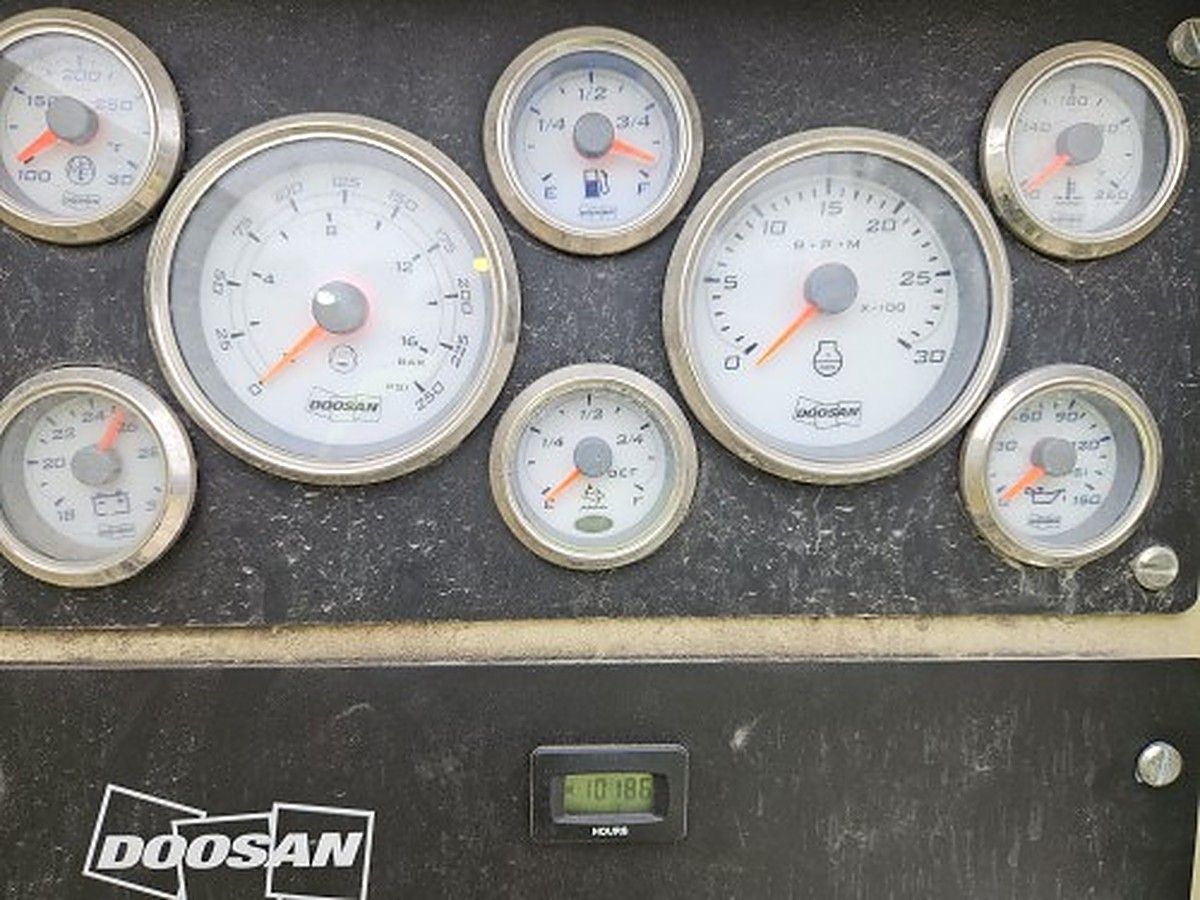 DOOSAN HP1600WCU-T4FIQ photo 10