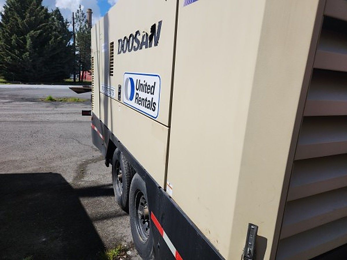 DOOSAN HP915WCU-T4F photo 4