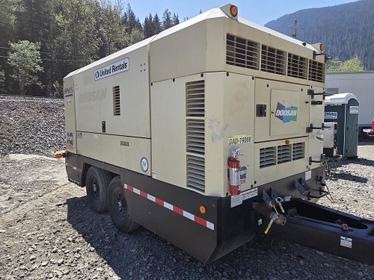DOOSAN HP915WCU-T4F photo 2