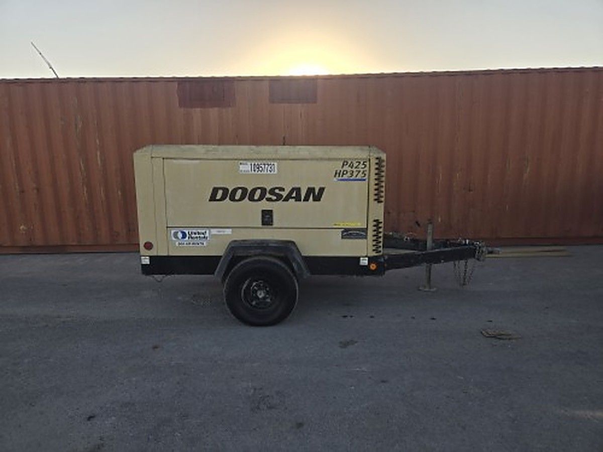DOOSAN P425/HP375WCU photo 2
