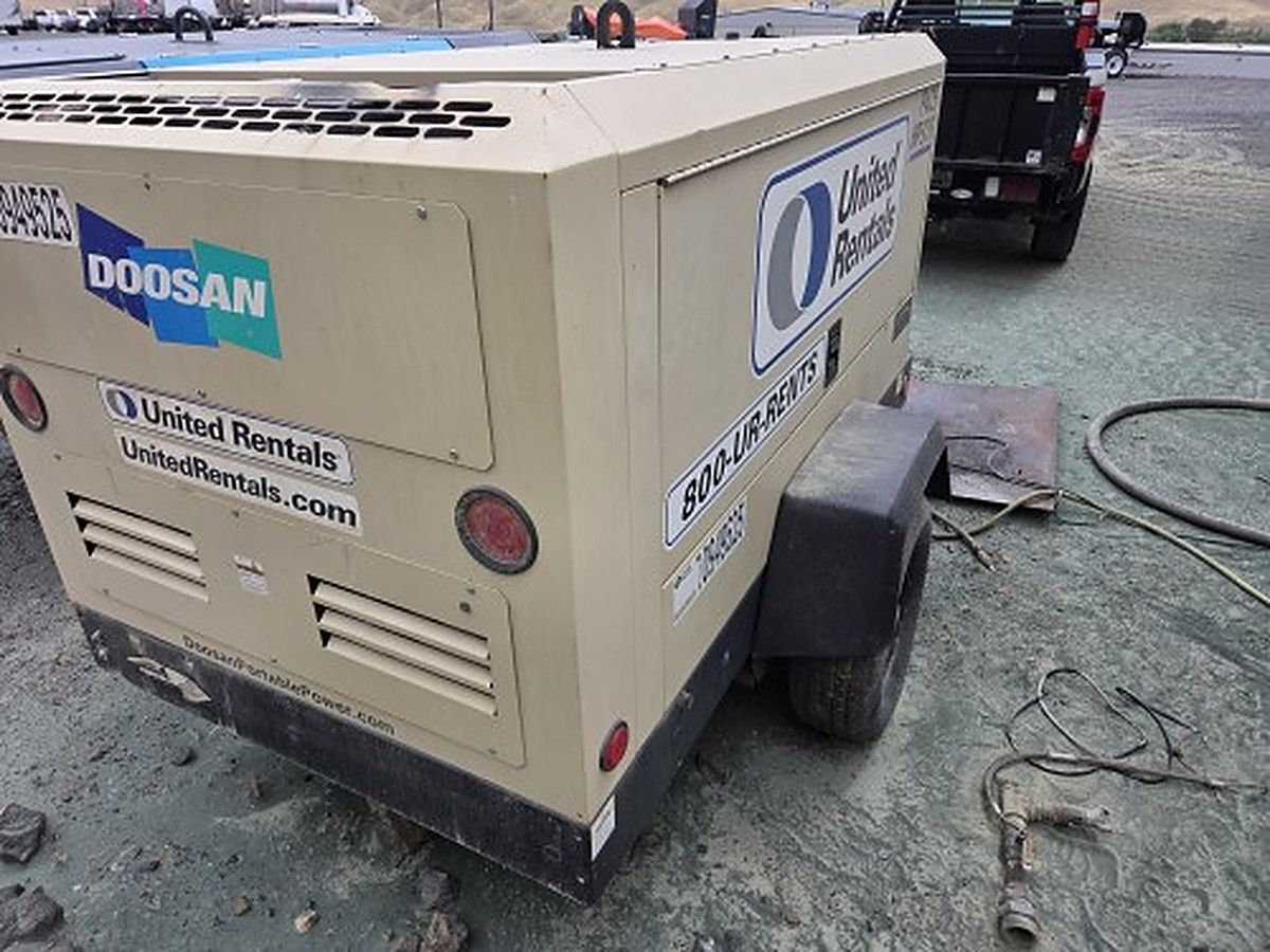 DOOSAN P425/HP375WCUT4 photo 2
