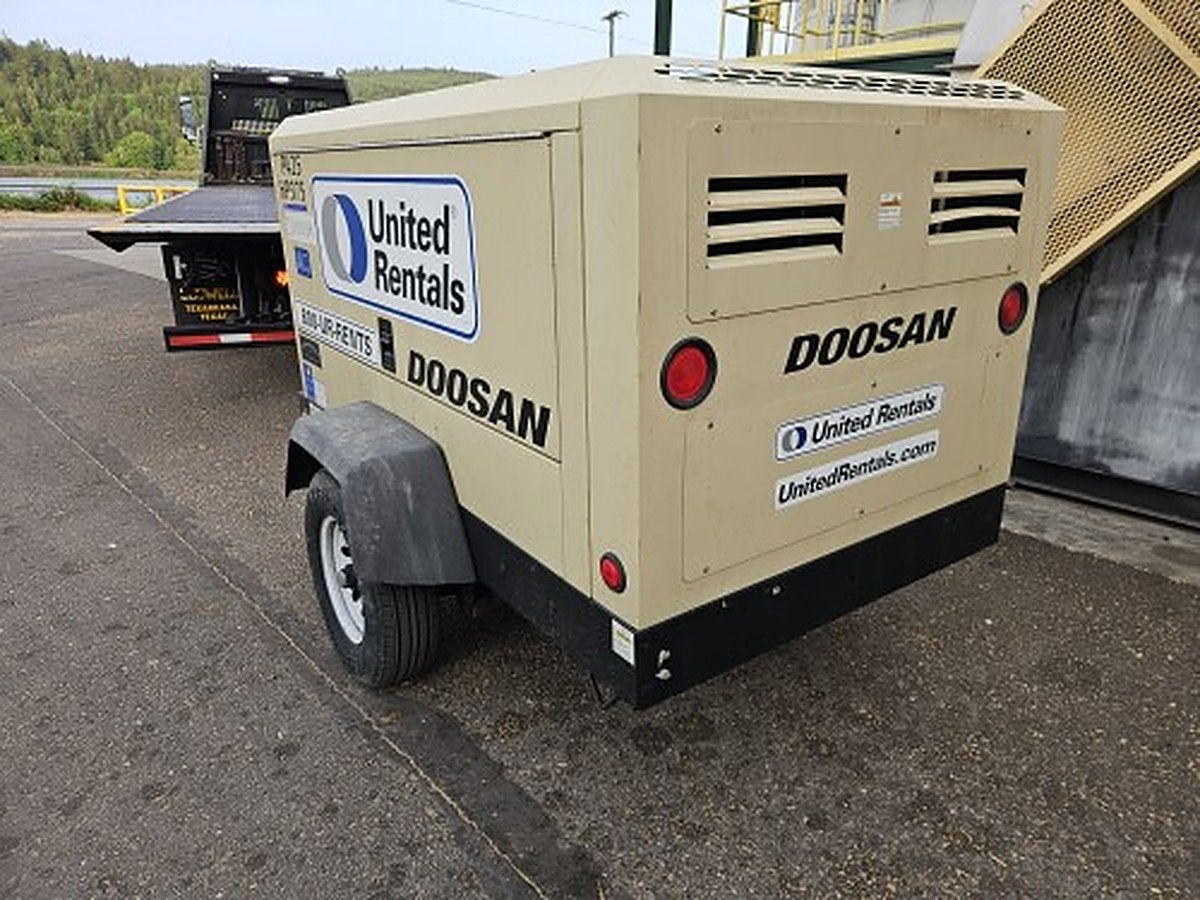 DOOSAN P425/HP375WCUT4 photo 2