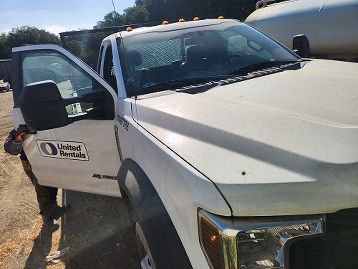 FORD F-550 STAKE photo 5