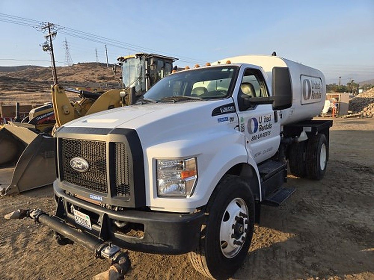 FORD F-650 2K H-2/0 photo 4