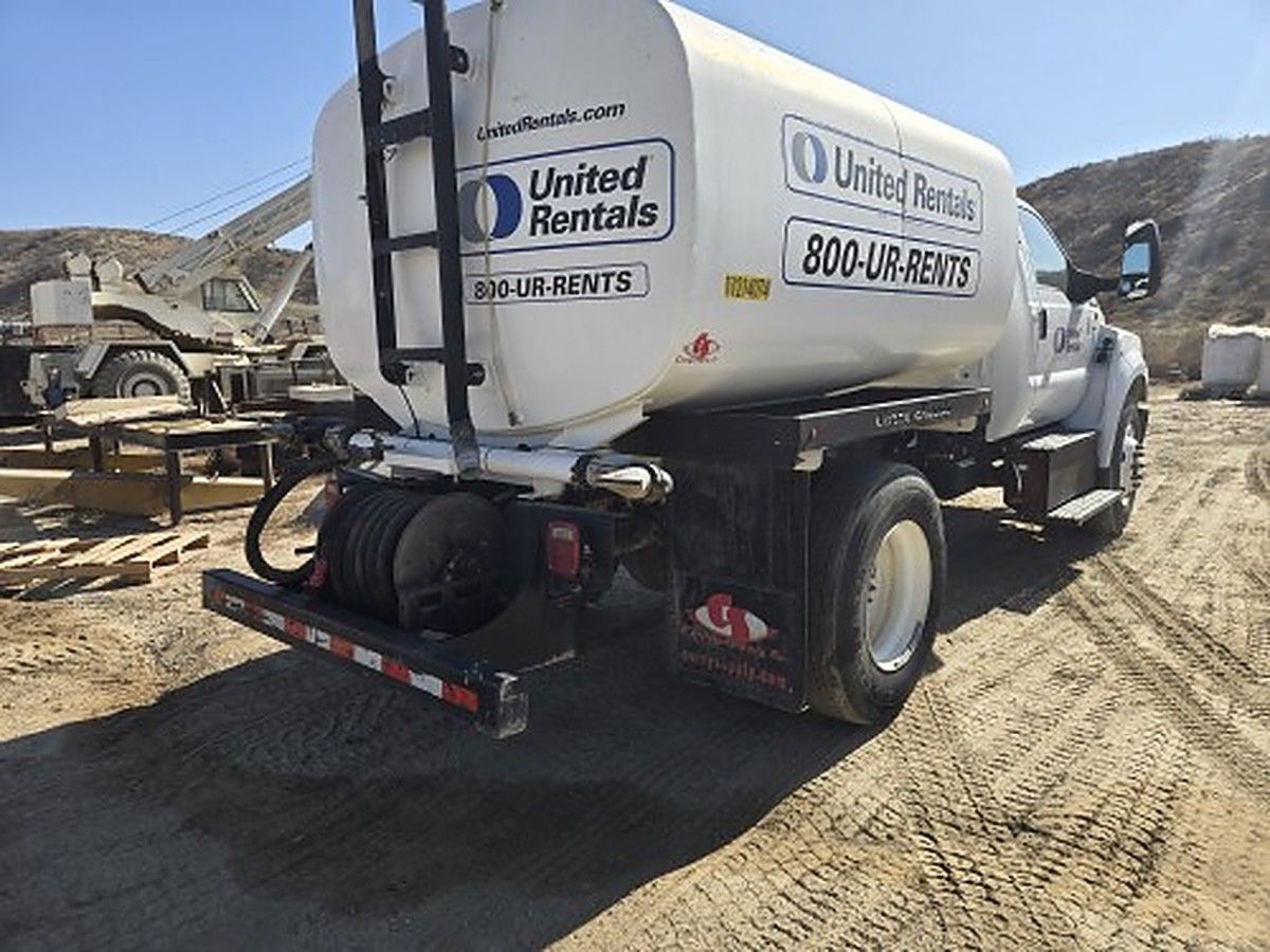 FORD F-650 2K H-2/0 photo 2