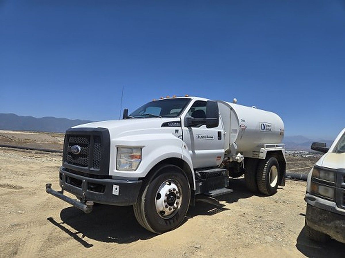 FORD F-650 2K H-2/0 photo 5