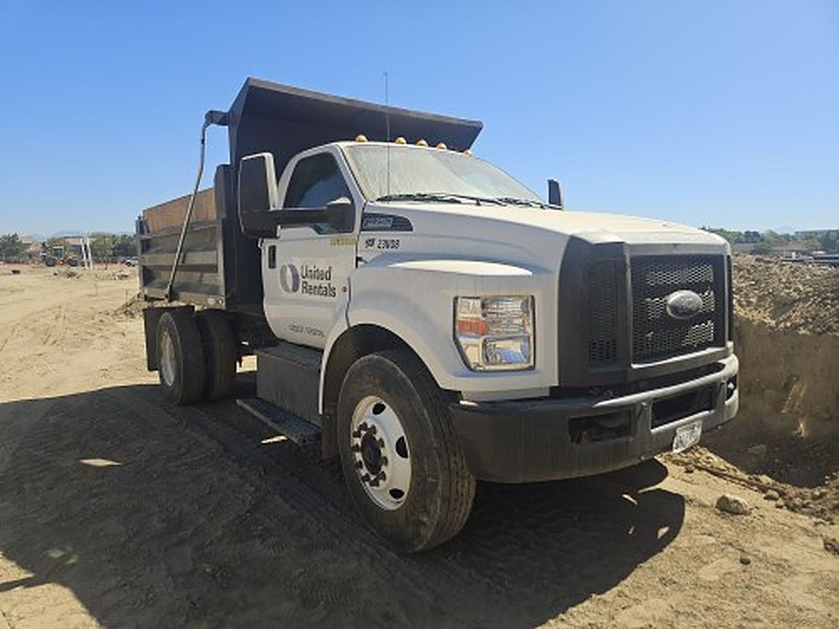 2019 FORD F-750 GAS for sale in Las Vegas, NV