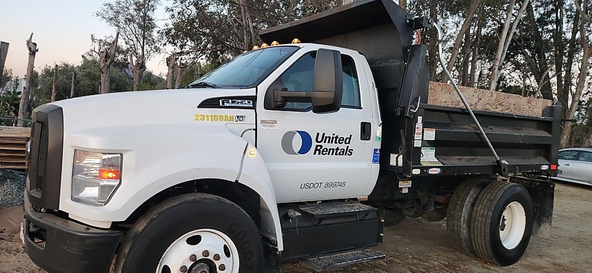 FORD F-750 GAS photo 9