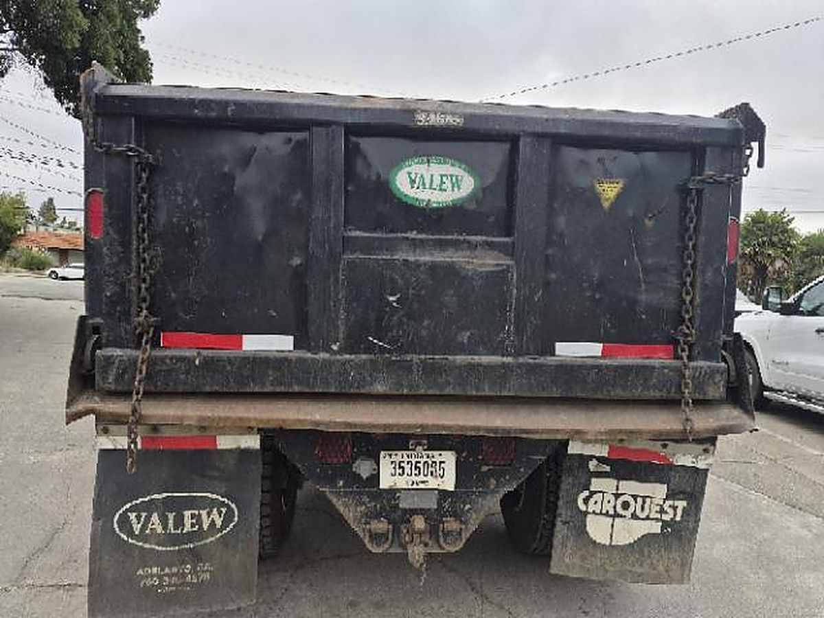 FORD F-750 photo 3