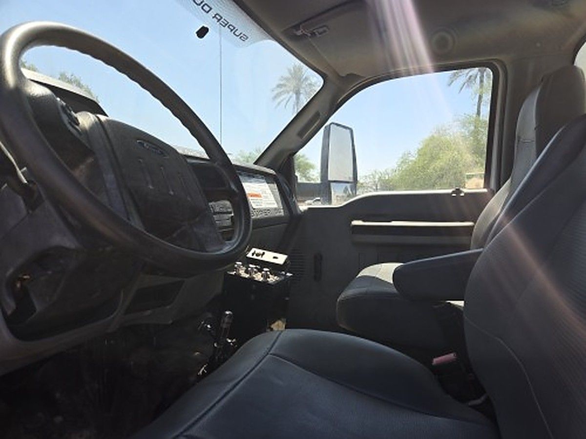 FORD F-750 photo 4