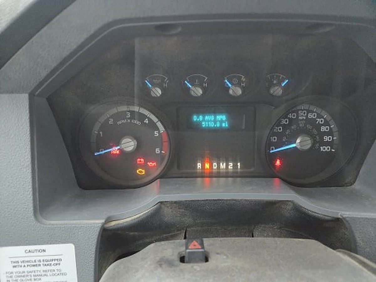FORD F-750 photo 11