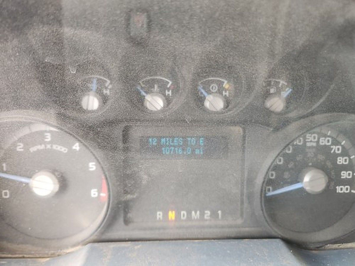 FORD F-750 photo 8