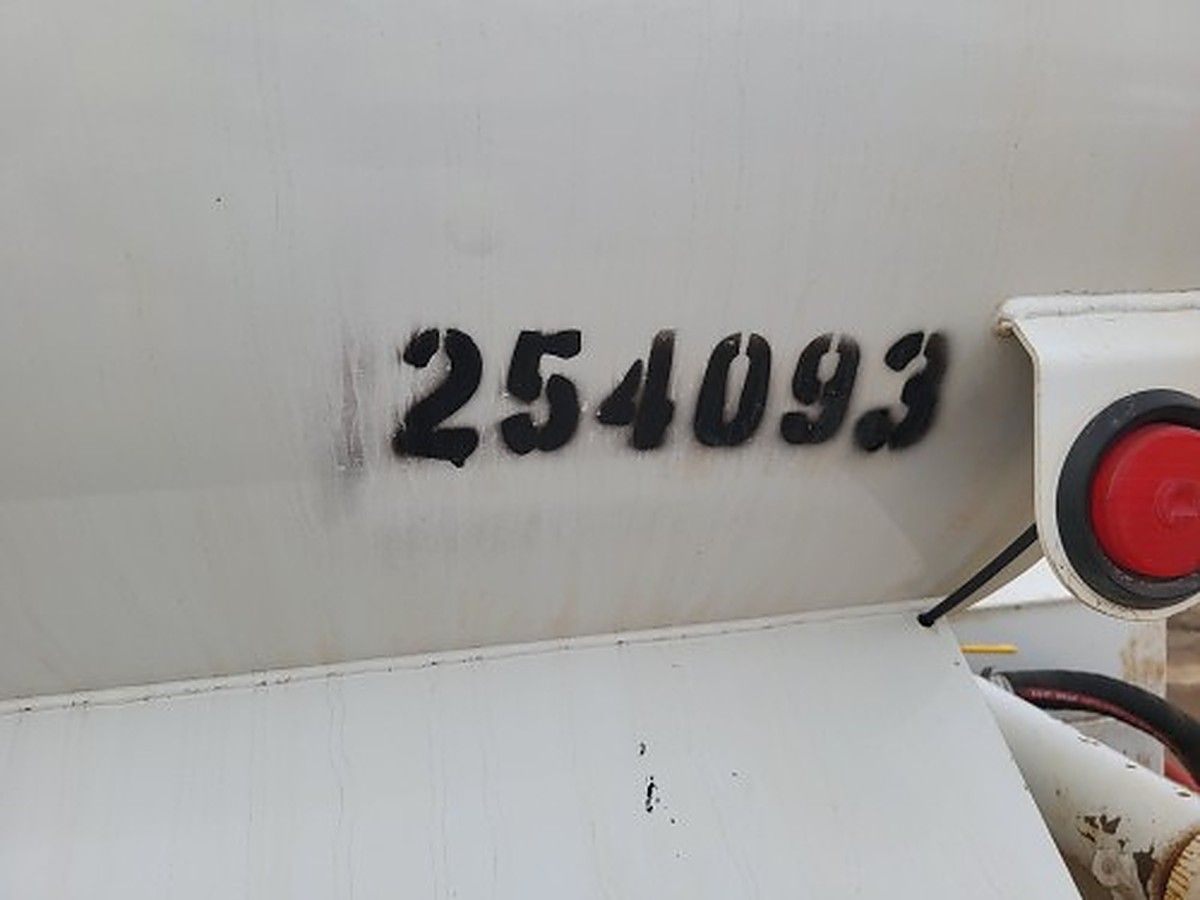 FORD F-750 photo 6