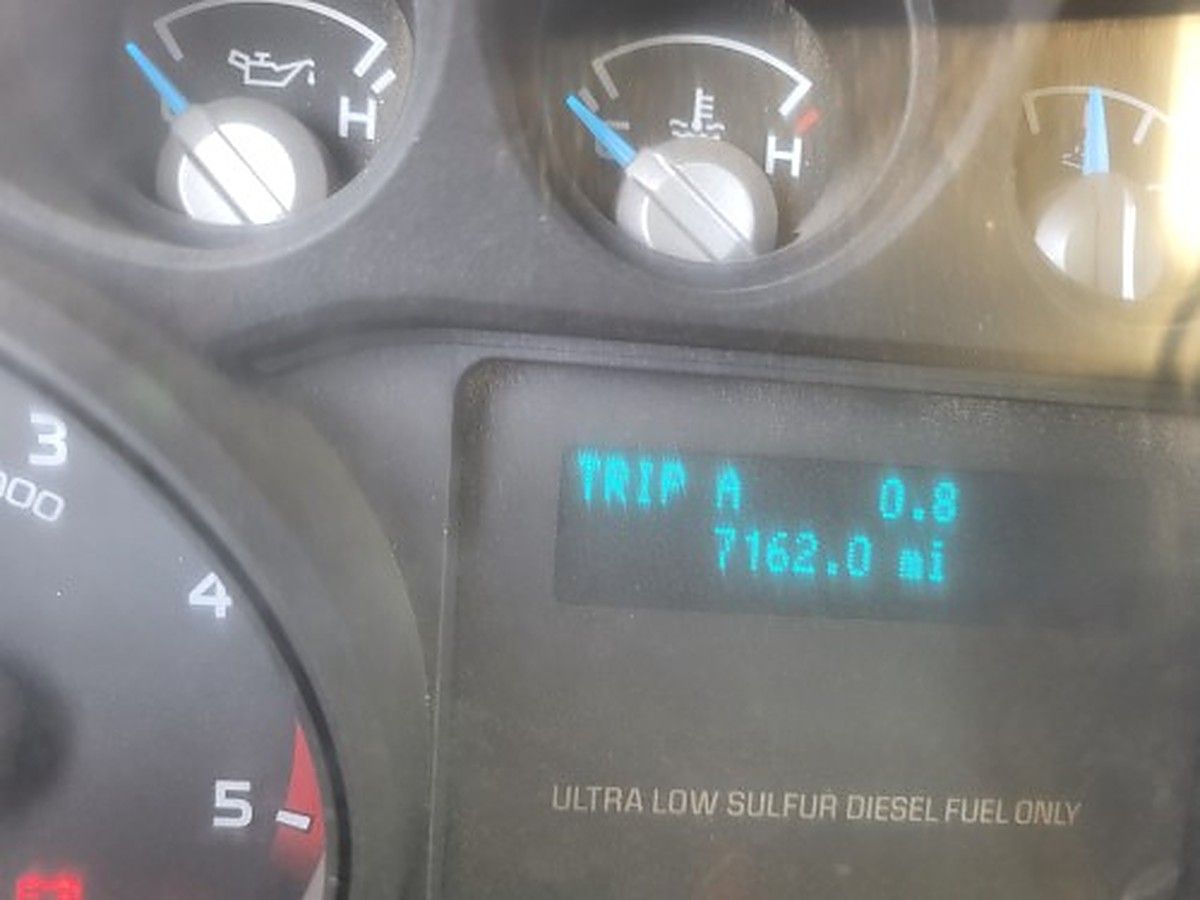 FORD F-750 WATER photo 5