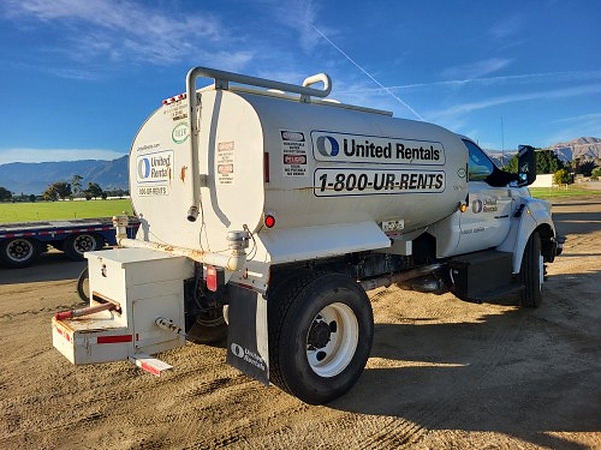 FORD F-750 WATER photo 7