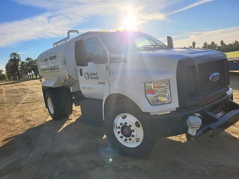 2019 FORD F-750 WATER Truck Water 2000-2999 Gal Cdl