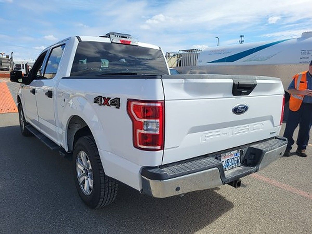 FORD F150CREWXLTG4WD photo 2