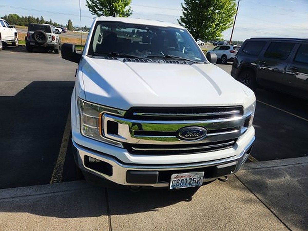 FORD F150CREWXLTG4WD photo 2