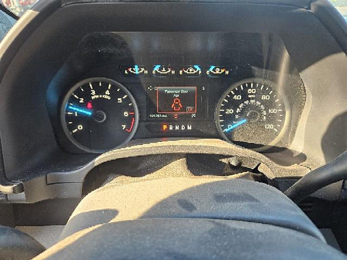 FORD F150CREWXLTG4WD photo 5