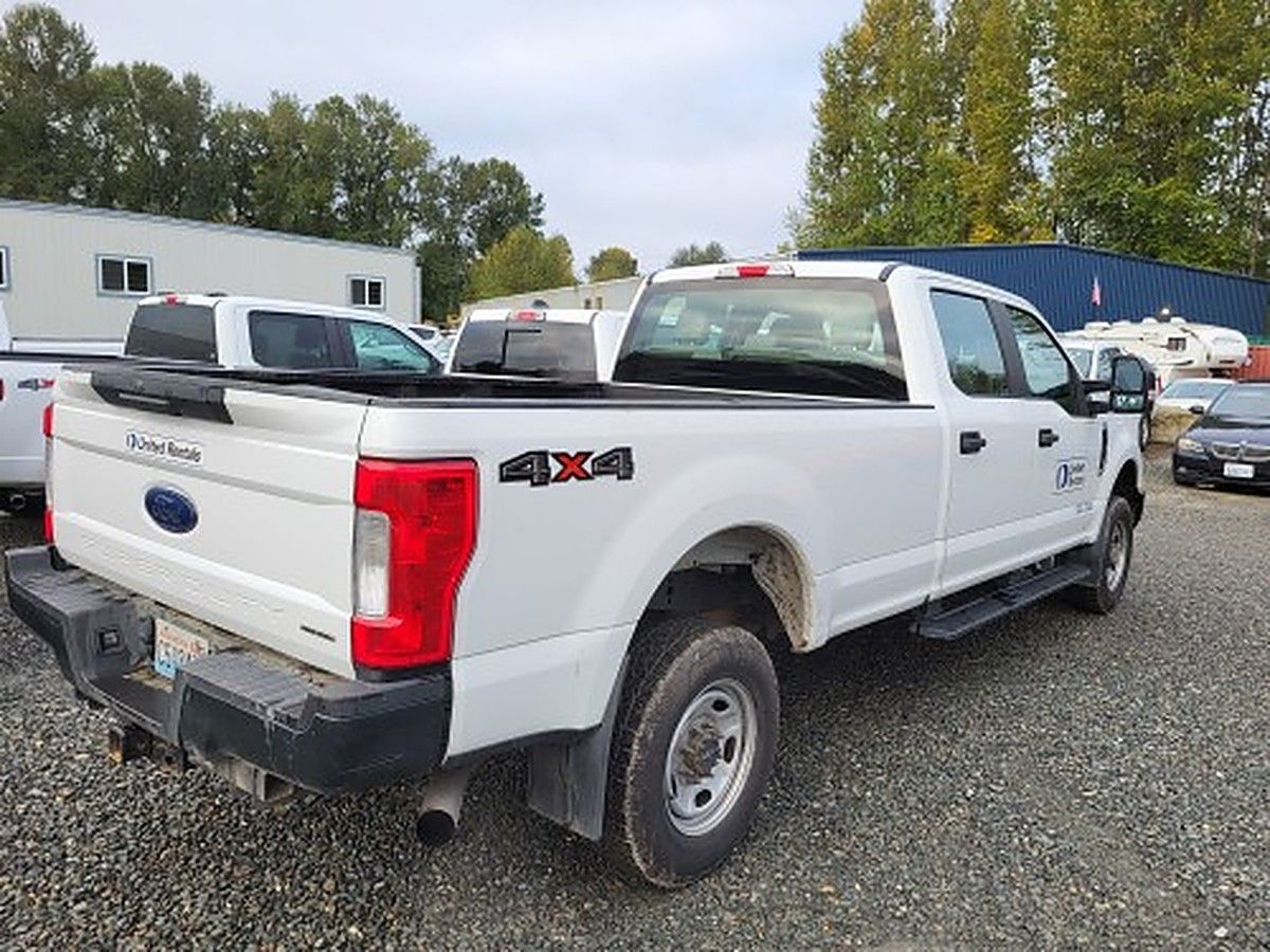 FORD F250CREWXLG4WD photo 3