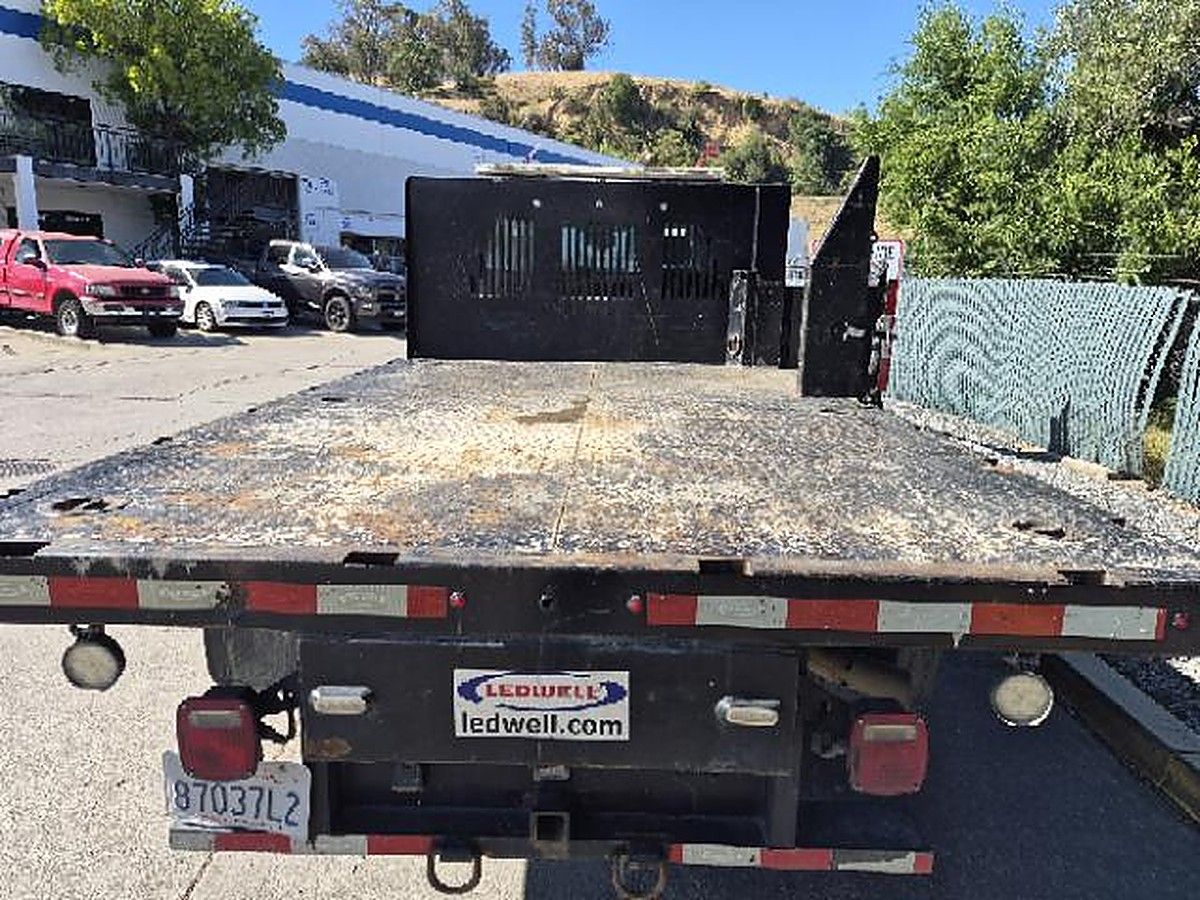 FORD F550REGXLD2WD photo 2