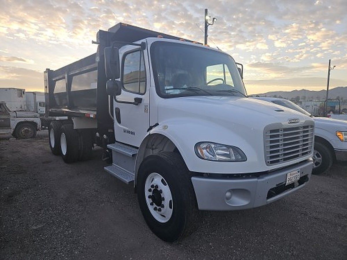 2019 FREIGHTLNR M2 106 DUMP for sale in Las Vegas, NV