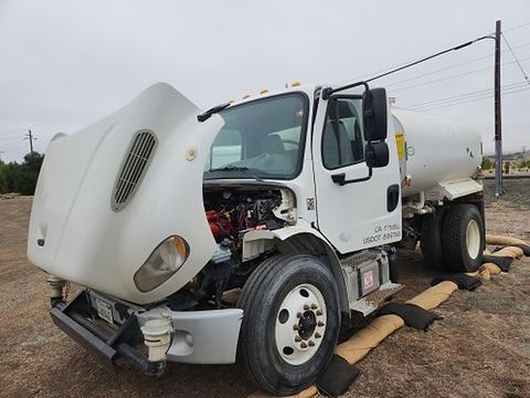 2019 FREIGHTLNR M2 106 WATER Truck Water 2000-2999 Gal Cdl