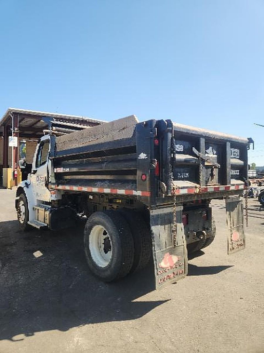 FREIGHTLNR M2106 photo 4