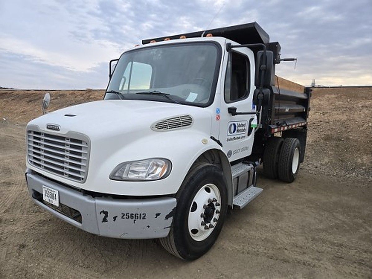 FREIGHTLNR M2106HD photo 3