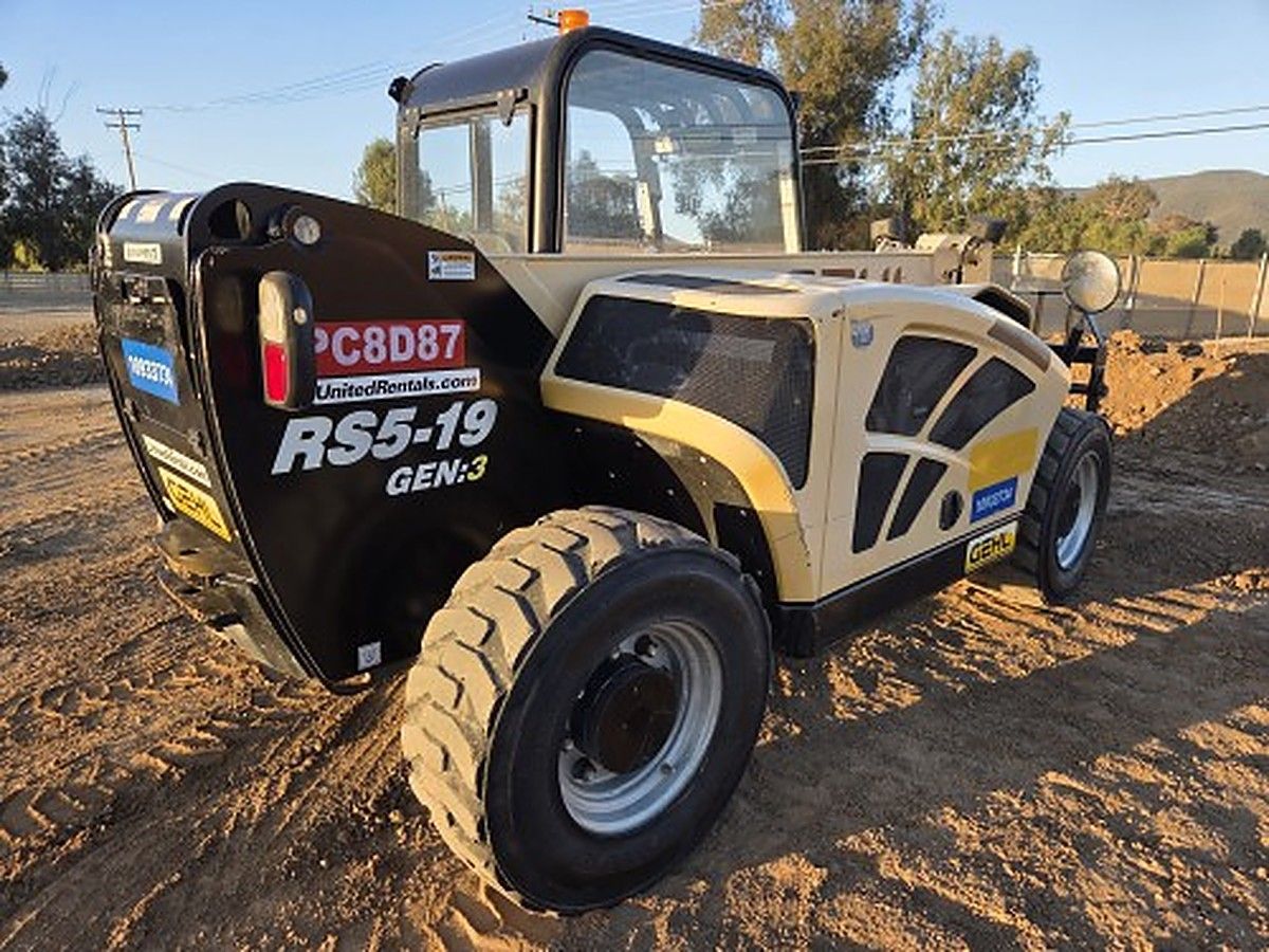 GEHL RS5-19 photo 5