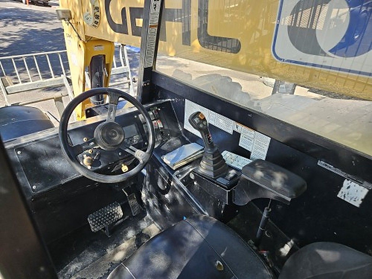 GEHL RS8-42 photo 2