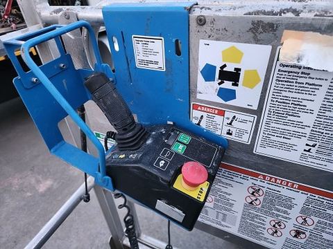 2019 GENIE GR-12 Vertical Lift 12' Elec Self Propelled
