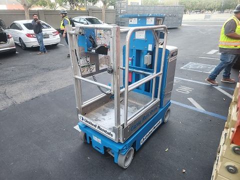 2019 GENIE GR-12 Vertical Lift 12' Elec Self Propelled