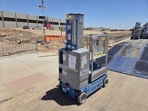 2019 GENIE GR-20 Vertical Lift 18-20' Elec Self Propelled