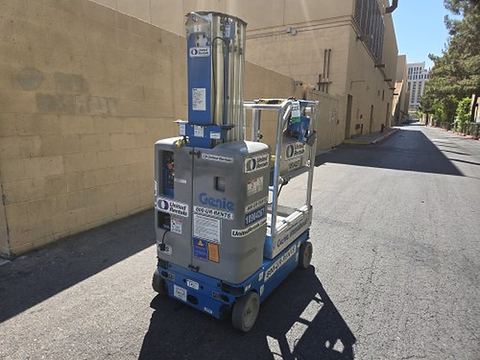 2019 GENIE GR-20 Vertical Lift 18-20' Elec Self Propelled