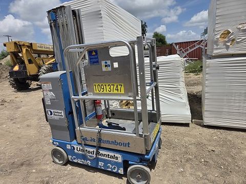 2019 GENIE GR-20 Vertical Lift 18-20' Elec Self Propelled