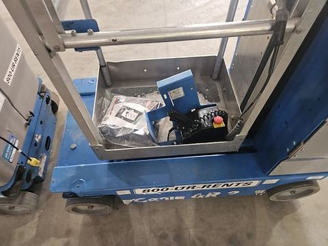2019 GENIE GR-20 Vertical Lift 18-20' Elec Self Propelled