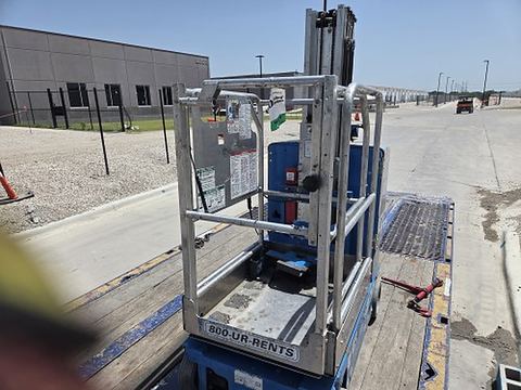 2019 GENIE GR-20 Vertical Lift 18-20' Elec Self Propelled