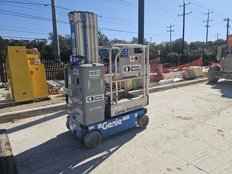 2019 GENIE GR-20 Vertical Lift 18-20' Elec Self Propelled